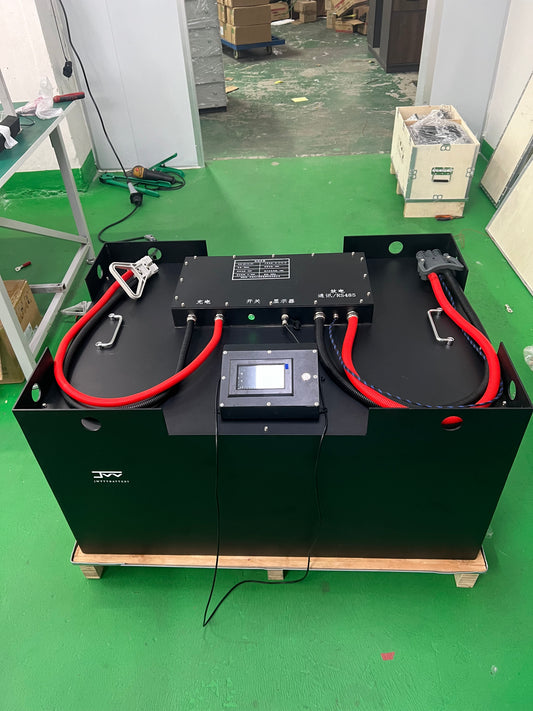 Forklift lithium battery 51.2V 300AH Lifepo4