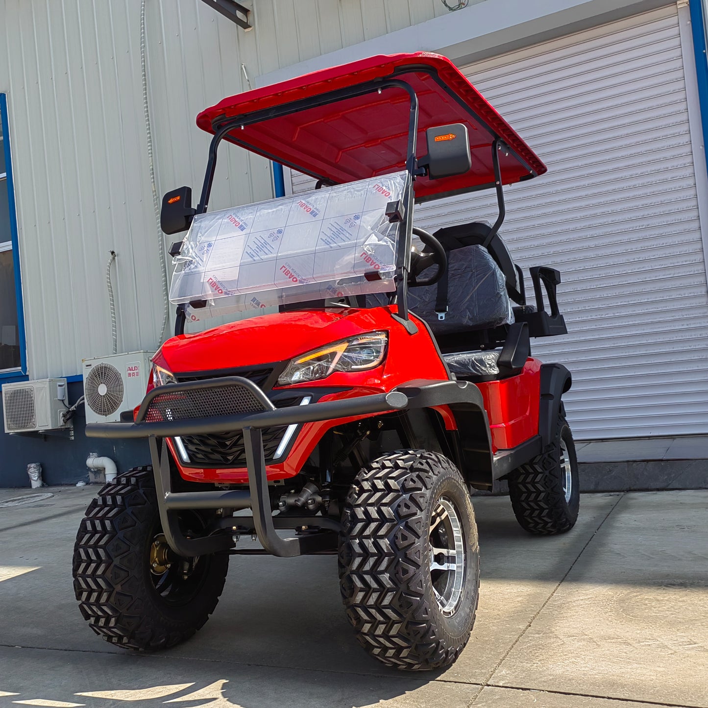 Type C 4-seater golf cart, stylish appearance, super long lithium batte.
