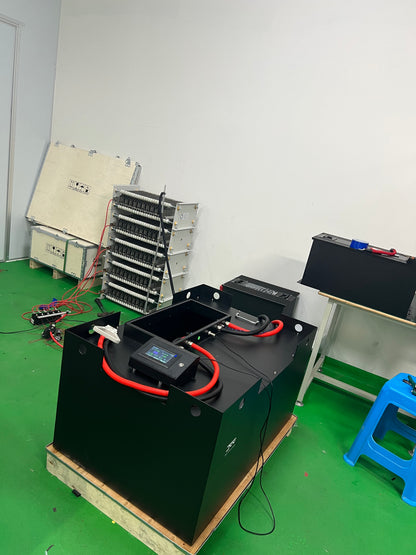 Forklift lithium battery 51.2V 300AH Lifepo4